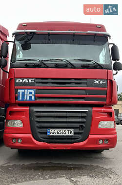Тягач DAF XF 105 2011 в 