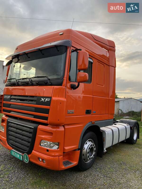 Тягач DAF XF 105 2013 в Хусте