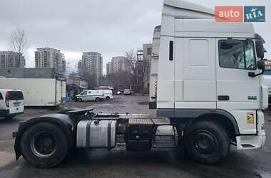 Тягач DAF XF 105 2010 в 