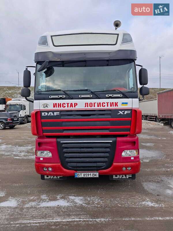 Тягач DAF XF 105 2010 в 