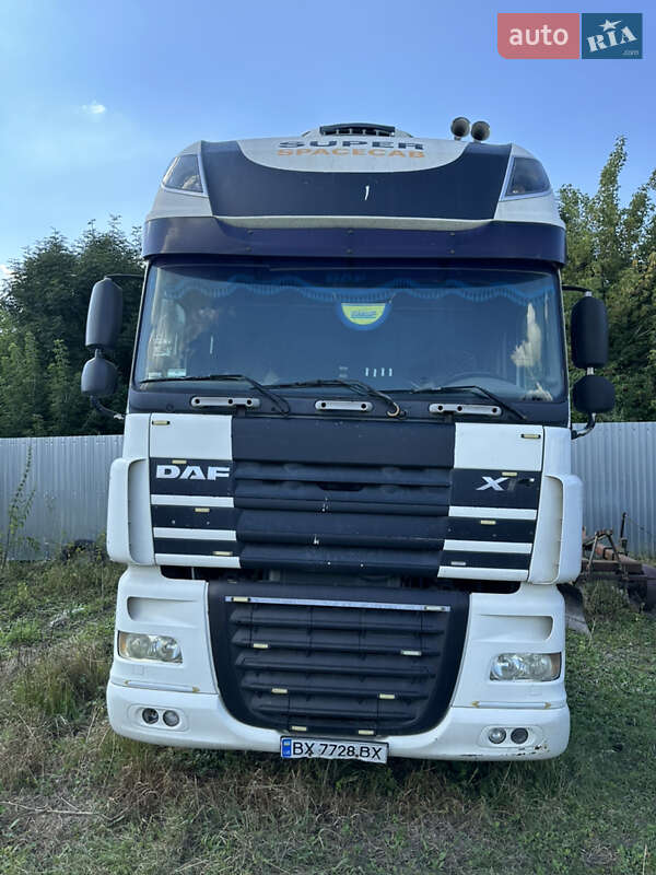 Вантажний фургон DAF XF 105 2007 в Теофіполі