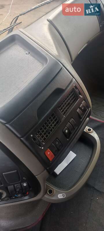 Тягач DAF XF 105 2013 в Виннице