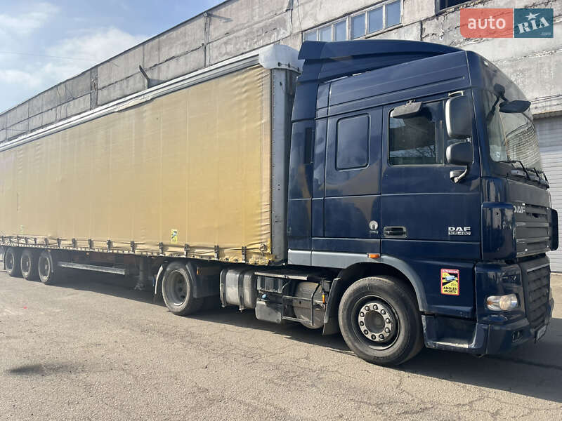 Тягач DAF XF 105 2007 в 