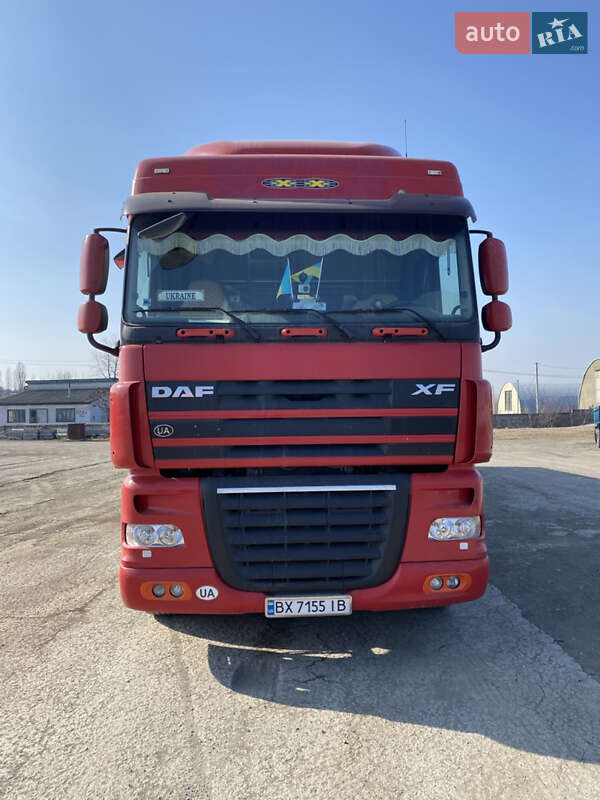 Тягач DAF XF 105 2007 в Дунаївцях