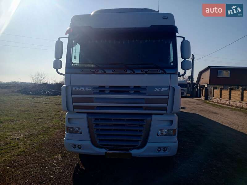 Тягач DAF XF 105 2011 в Броварах