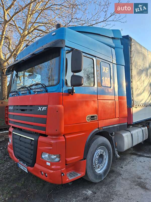 Тягач DAF XF 105 2008 в Житомирі