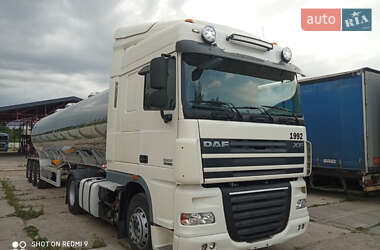 Тягач DAF XF 105 2013 в 