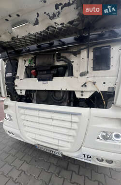 Контейнеровоз DAF XF 105 2011 в 