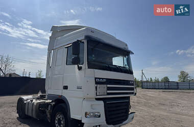 Тягач DAF XF 105 2012 в 