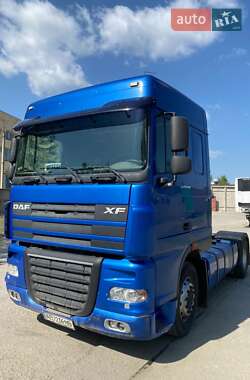 Тягач DAF XF 105 2010 в 