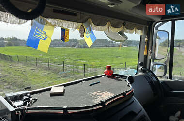 Тягач DAF XF 105 2011 в 