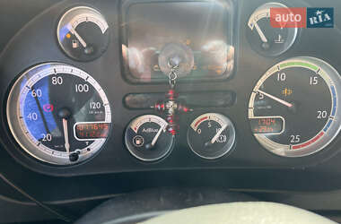 Тягач DAF XF 105 2011 в 