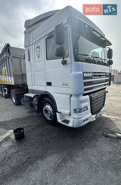 Тягач DAF XF 105 2012 в 