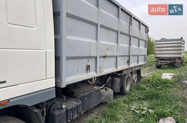 Самосвал DAF XF 105 2011 в 