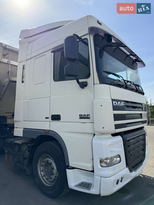 Тягач DAF XF 105 2008 в Черкассах