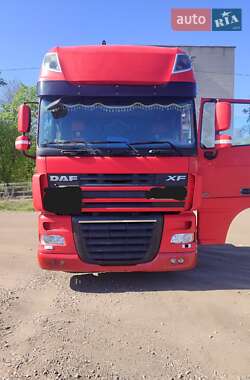 Тягач DAF XF 105 2010 в 