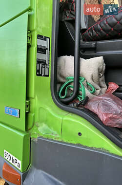 Тентований DAF XF 105 2013 в 