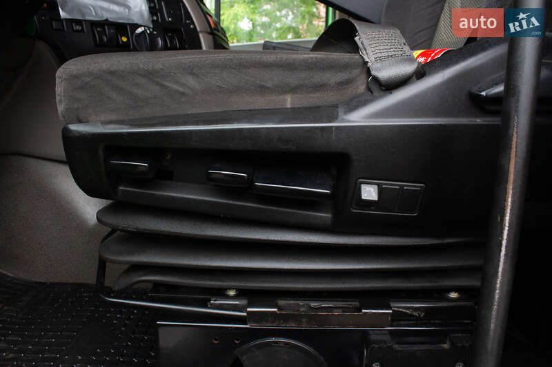 Тягач DAF XF 105 2012 в Львове