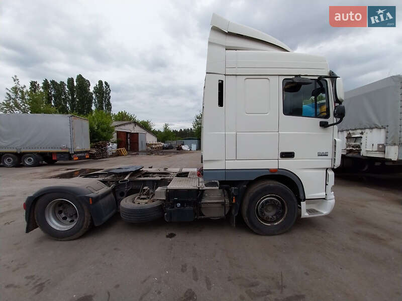 Тягач DAF XF 105 2012 в Киеве