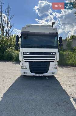 Тягач DAF XF 105 2010 в 