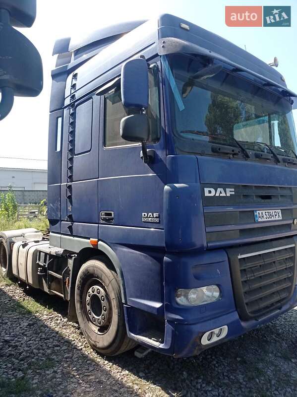 Тягач DAF XF 105 2011 в Киеве