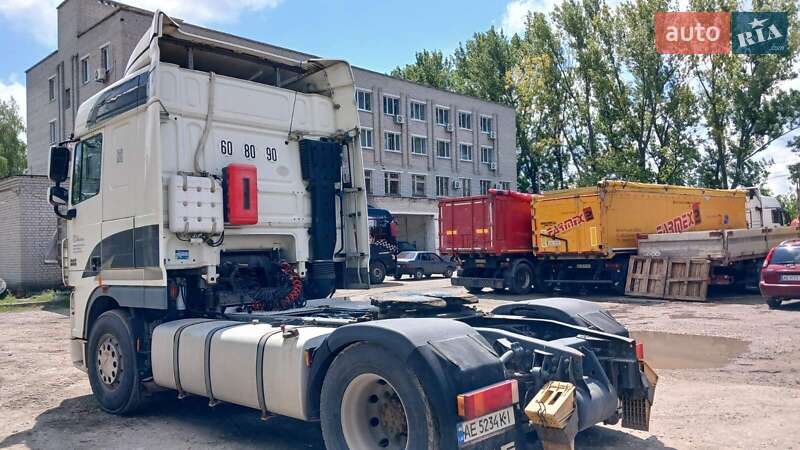 Тягач DAF XF 105 2011 в Дніпрі