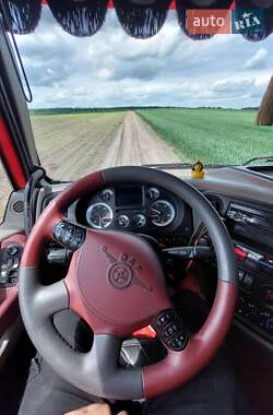 Тягач DAF XF 105 2006 в 