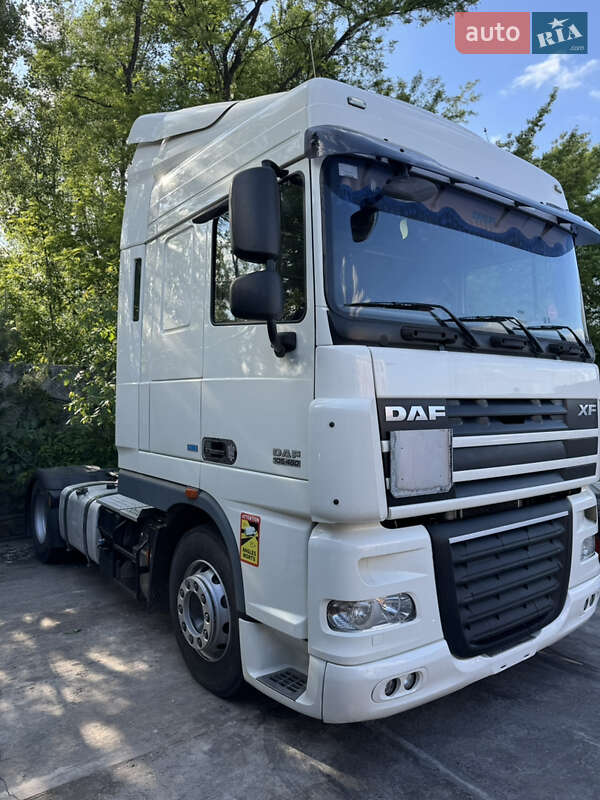 Тягач DAF XF 105 2013 в 