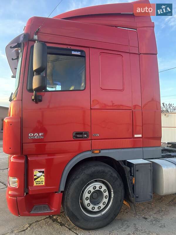 Тягач DAF XF 105 2008 в Харькове