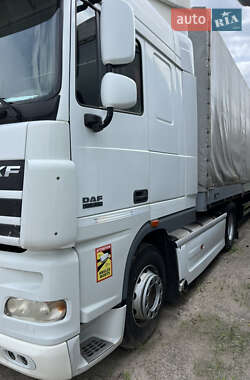 Тягач DAF XF 105 2012 в 