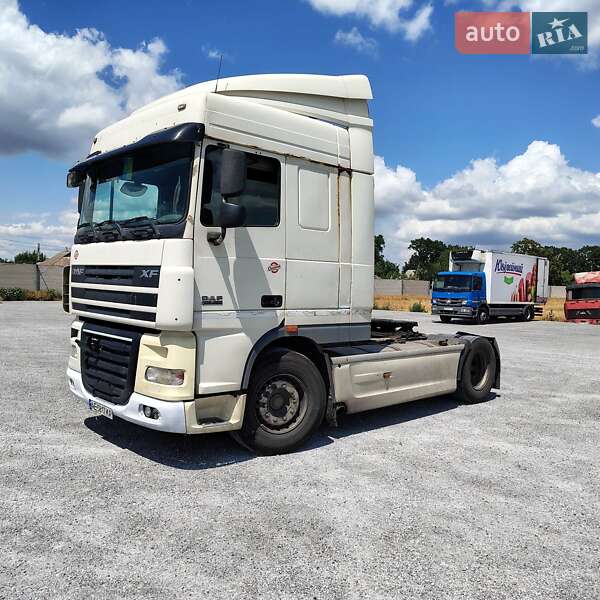 Тягач DAF XF 105 2012 в Днепре