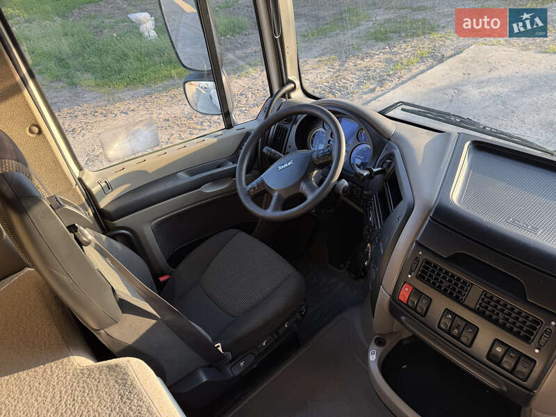 Тягач DAF XF 105 2012 в Бучачі