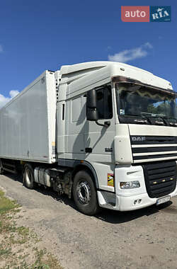 Тягач DAF XF 105 2009 в Харкові