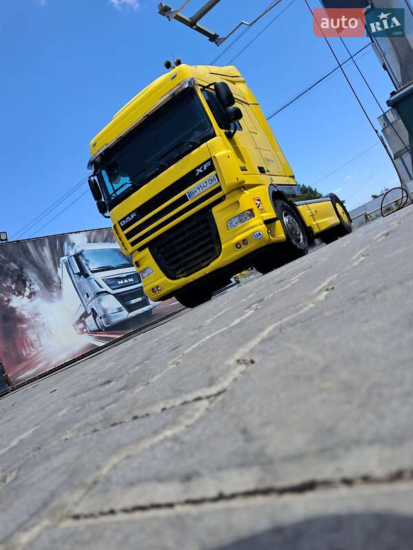Тягач DAF XF 105 2008 в Одессе