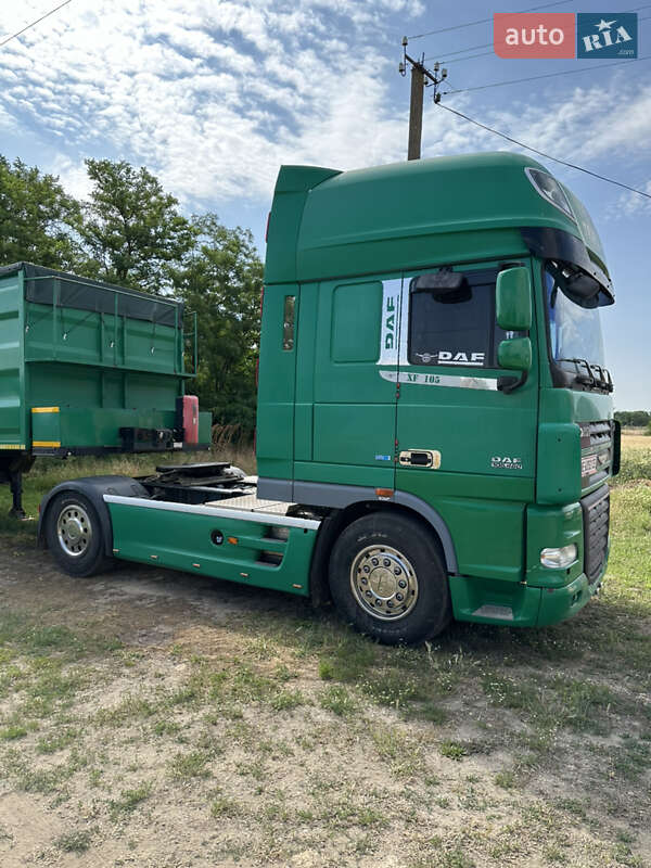 Тягач DAF XF 105 2013 в Березанке