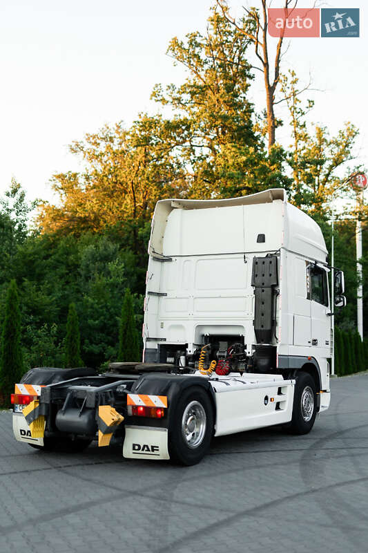 Тягач DAF XF 105 2009 в Черновцах