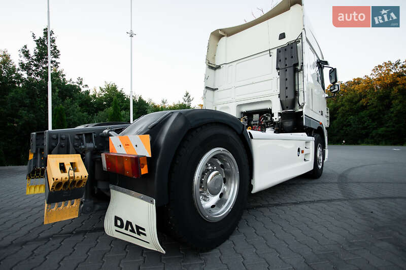 Тягач DAF XF 105 2009 в Черновцах