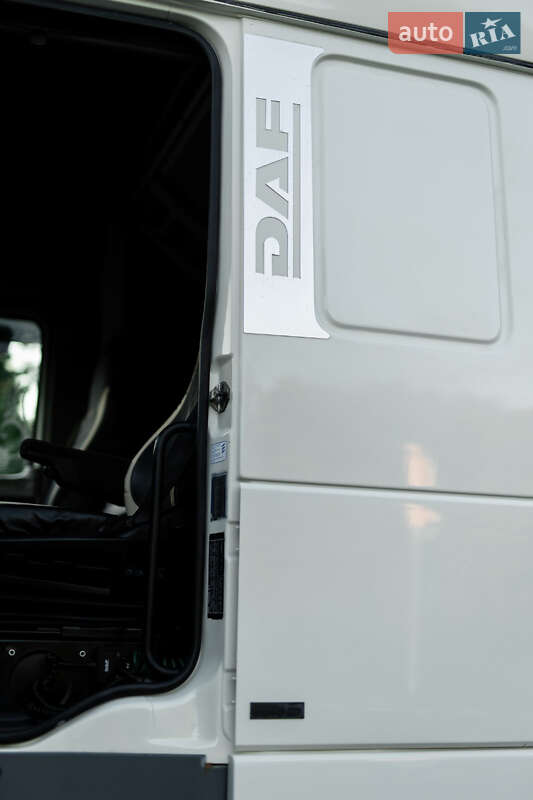 Тягач DAF XF 105 2009 в Черновцах