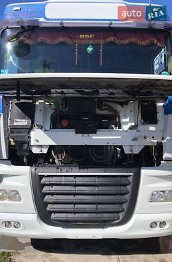 Тягач DAF XF 105 2011 в 