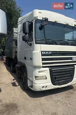 Тягач DAF XF 105 2011 в 