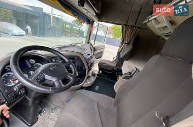 Тягач DAF XF 105 2010 в 