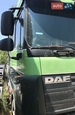 Тягач DAF XF 105 2011 в 