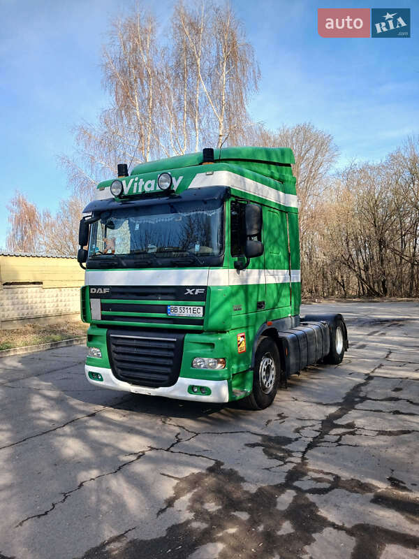Тягач DAF XF 105 2012 в 