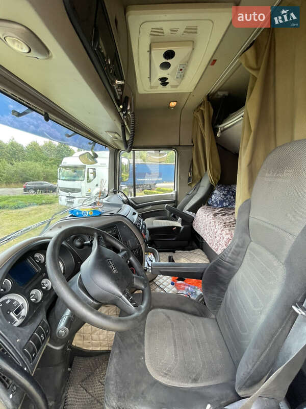 Тягач DAF XF 105 2011 в Полонному