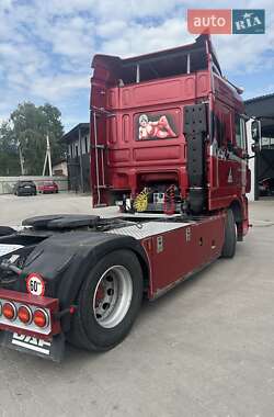 Тягач DAF XF 105 2012 в 