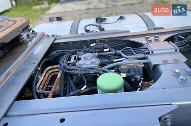 Тягач DAF XF 105 2012 в 