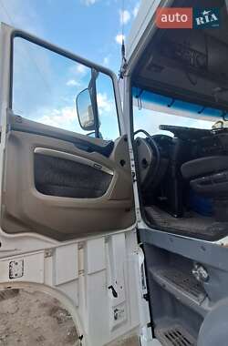 Тягач DAF XF 105 2005 в 