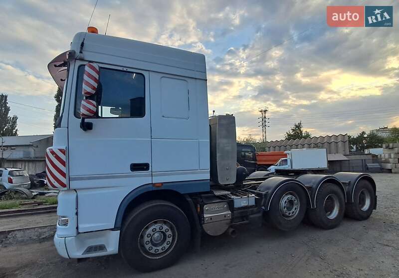 Тягач DAF XF 105 2005 в Днепре