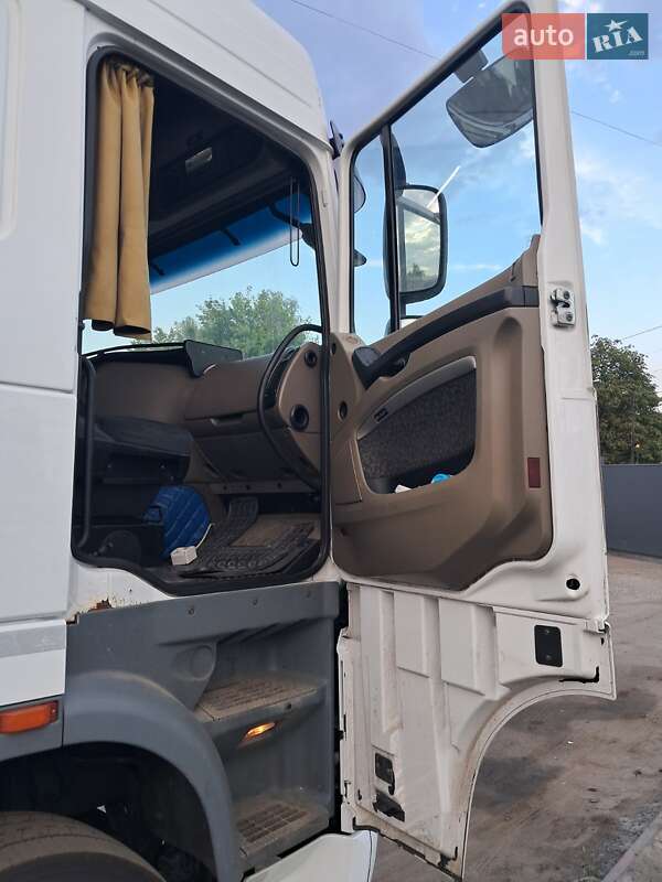 Тягач DAF XF 105 2005 в Днепре