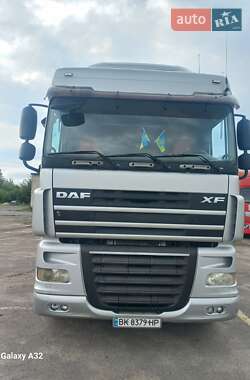 Тягач DAF XF 105 2009 в 